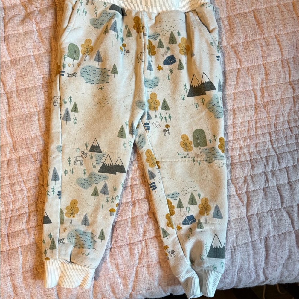Little sleepies play mountain sweats with pockets 18-24 months
